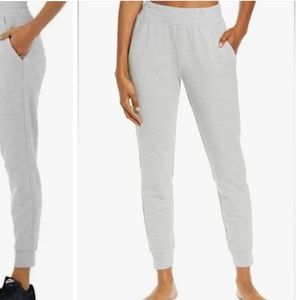 Alo sweatpants - jogger style!